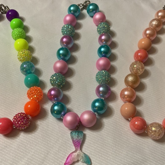 Little girls pastel chunky large bead sparkly necklace lot of 3 - Picture 4 of 9